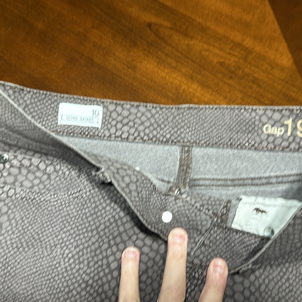 Gap size 10 skinny jeans